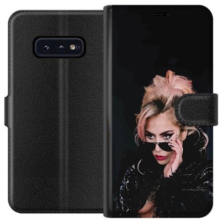 Kompatibelt Lommeboketui til Samsung Galaxy S10e Lady Gaga portrett med solbriller og dramatisk sminke i mørk glamorøs stil