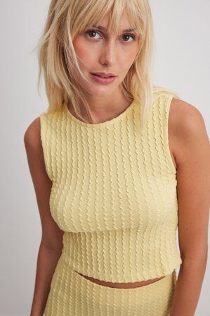 NA-KD Sleeveless Structure Top - Ærmeløse toppe - Gul - Small