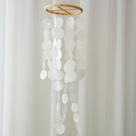 Konstverk Capiz trädgårds vindklockor med cool, naturlig zen charm (FMY)