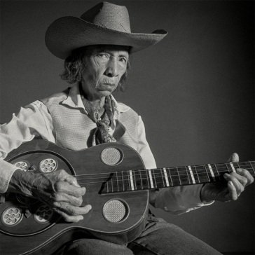 A rainha da viola caipira HELENA MEIRELLES