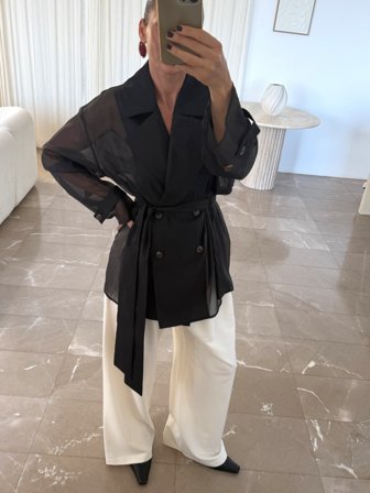 Pelin x NA-KD Blouse en organza avec ceinture - - Noir - EU 44