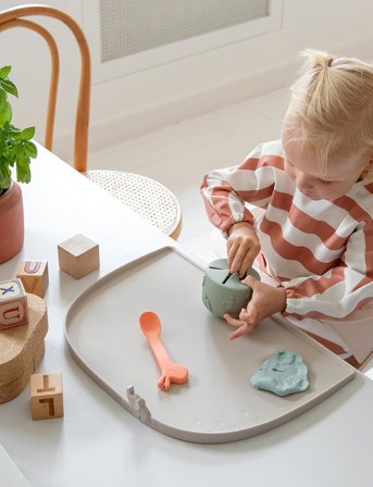 Done by Deer Sleeved Pocket Bib Stripes Blue - Blue - LENGTH FRONT:34CM.SLEEVE WIDTH:72CM