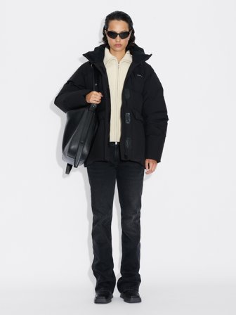 Holzweiler - Besseggen Down Jacket - Black - Womens - XXS