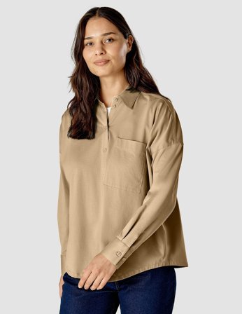 Shaping New Tomorrow - Dame - Women's Oversized Shirt - Latte - Størrelse M