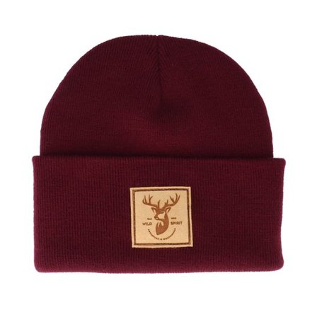 Wild Spirit - Röd cuff Beanie - Deer Box Patch Burgundy/Beige Beanie @ Hatstore