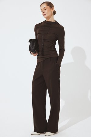 NA-KD taillierte Hose mit mittlerer Taille - Hose mit geradem bein - Braun - EU 40