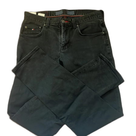 Svarta straight fit jeans Tommy Hilfiger