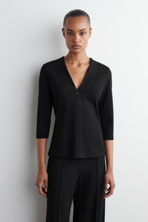 COS Femme Haut À Col En V En Maille in Noir