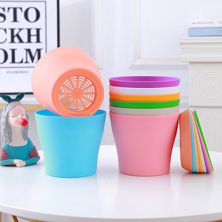 8 st små - 14 cm plastkrukor med brickor Krukor för balkongträdgård 8 färger