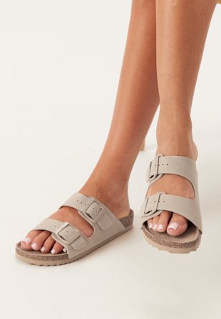 Colors of California-Vintage Leather Sandal-40