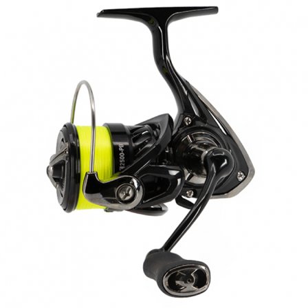 Daiwa 20 Ninja LT 4000 Pitch Black incl. J-Braid Yellow 0,25mm