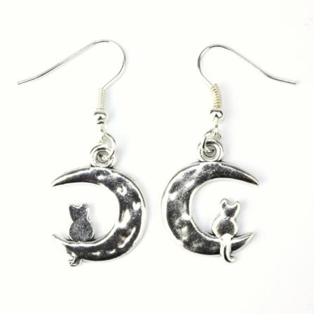 Örhängen - Katt På Måne - Cat Moon - Crescent - Pagan Silver