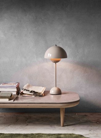 Flowerpot VP3 bordlampe H50 - gråbeige