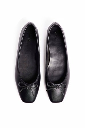 NA-KD Squared Toe Ballerinas - Lave sko - Sort - EU 40