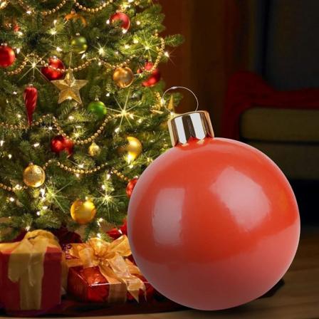 PVC oppblåsbar juleball, 18 tommer store utendørs julekuler dekorasjon med pumpe, stor utendørs juleball for hage, balkong
