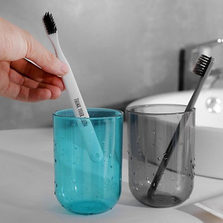 2 st transparenta tandborstmuggar, enkel gurglingsmugg