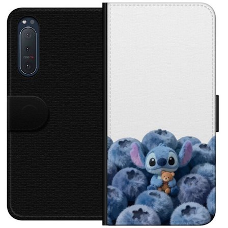 Yhteensopiva Lompakkokotelo Sony Sony Xperia 5 II Söpö sininen hahmo mustikoiden joukossa, jossa on pehmeä ja leikkisä kuvitus sekä nalle
