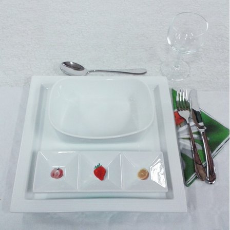 Dekorativ Matservis i Porslin med Korg - VM08 - 12 delar