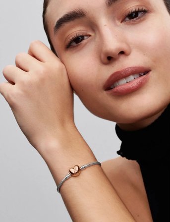 Pandora Silver Bracelet With Heart-Shaped 14K Rose Gold-Plated Clasp - Silver - 16 CM