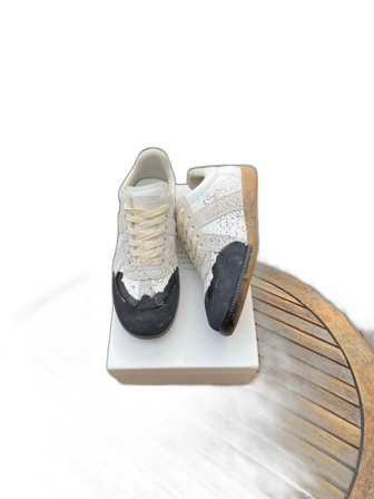 Maison Margiela sneakers med färgstänk