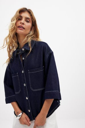 NA-KD - Firkantet denimskjorte - Jeansskjorter - Blå - EU 34