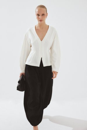 NA-KD Chemisier ajusté boutonné sur le devant - Tenue de bureau - Crème - EU 42