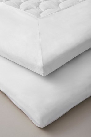 Staycation - Kuvertlakan Fancy i bomullssatin - Vit - Dra-på-lakan - 160X200 - Från Homeroom