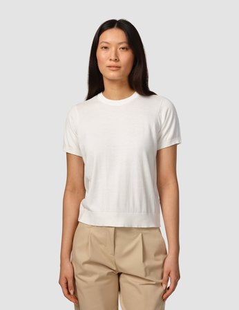 Shaping New Tomorrow - Female - Fine Knit T-shirt - Off White - XS