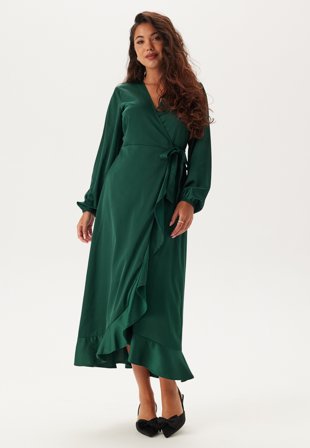 Happy Holly Wrap L/S Satin Maxi Dress Klær