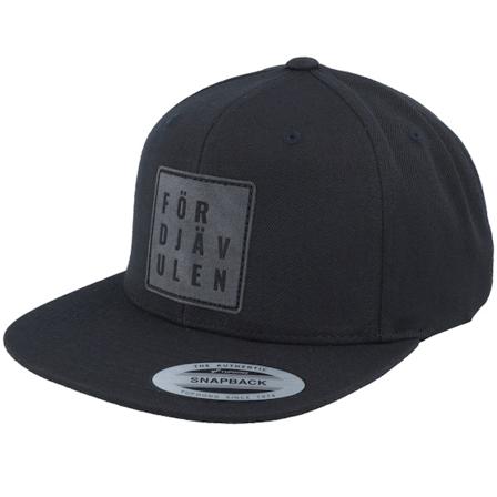 Kränkt! - Svart snapback Caps - För Djävulen Patch Black Snapback @ Hatstore