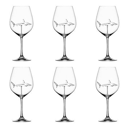 Rödvinsglas med haj inuti Bägare Glas klart glas Hem Bar Party