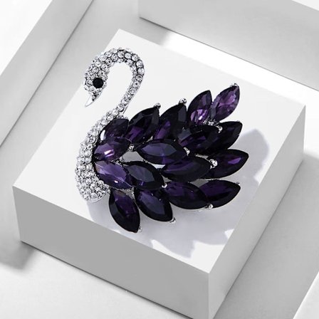 Krystal Kjole Brosche (Lilla Svane)