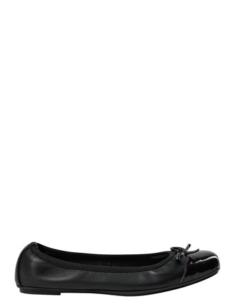 Sofie Schnoor Young | Ballerina | 36