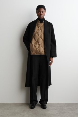 COS Women's Oversized Quilted Down Gilet in Beige