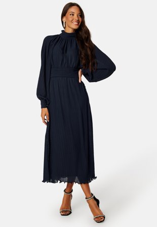 Bubbleroom Occasion Esme Pleated Dress Navy Klær