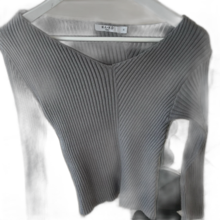 Grå ribbad tröja från NA-KD
