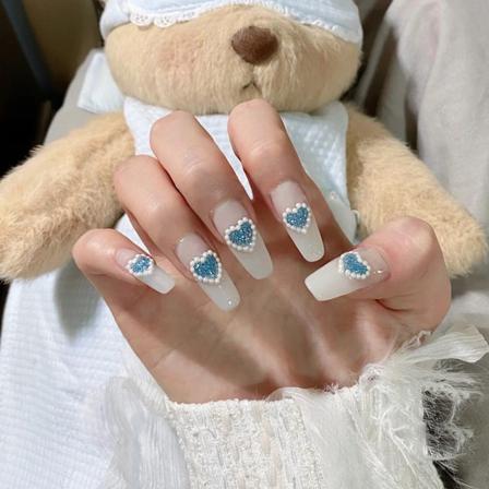 Manikyr Blått Hjärta Fullt Av Pärlor Nagellapp 24st