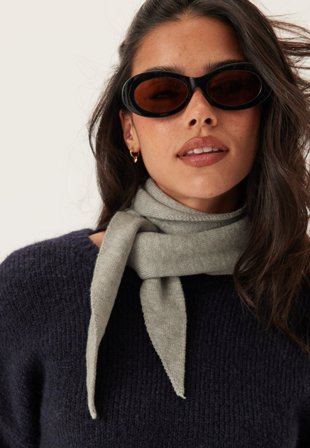 Pieces-Pckomma Triangle Scarf-Onesize