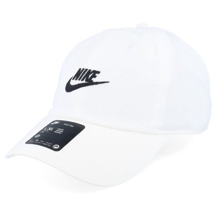 Nike - Vit unconstructed Keps - Club Futura Wash White/Black Dad Cap @ Hatstore