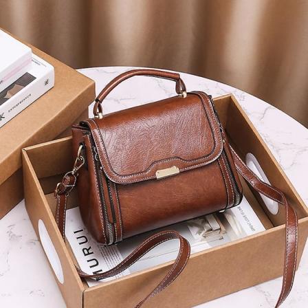 Håndtasker Dame Modedekoration Lynlåsklap Lille skulder Cross-body sadeltaske med låselukning A916-639 Brown