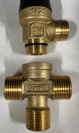 Korskoppling till säkerhetsventil för varmvattenberedare