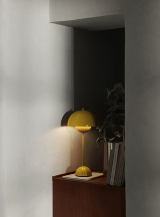 Flowerpot VP3 bordlampe H50 - sennep