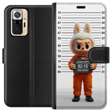 Yhteensopiva Lompakkokotelo Xiaomi Xiaomi Redmi Note 10 Pro Söpö piirretty pupuhahmo vankilavaatteissa ja vankinumerolla taustana mittamerkinnät