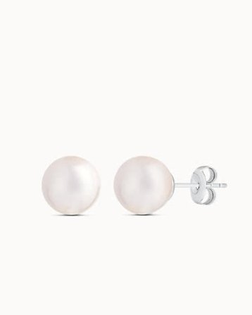 Akoya pärlörhängen i 18K vitguld
