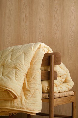 Jotex - Sengeteppe Lysegul - RORY - Kjøp Sengetepper hos Jotex