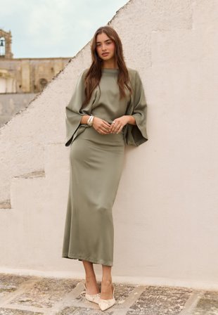 Bubbleroom Occasion - Wide Sleeve Satin Ankle Dress - Light khaki green