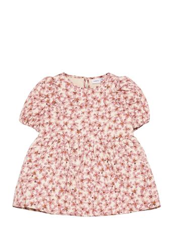 Nmfbestina Quilted Ss Dress Dresses & Skirts Dresses Casual Dresses Short-sleeved Casual Dresses Lyserød Name It