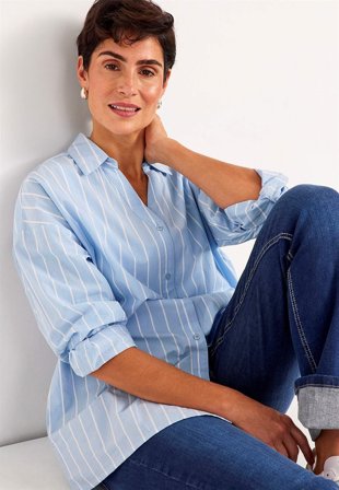 Cellbes of Sweden - Stribet lang skjorte i blå / hvid til damer i størrelse 54/56