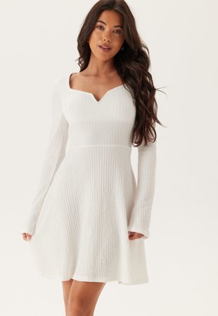 Bubbleroom - Structured V-neck Skater Dress - White - Kläder