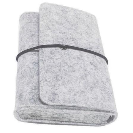 Kotelo huovasta kannettavan laturille - Vaaleanharmaa Grey